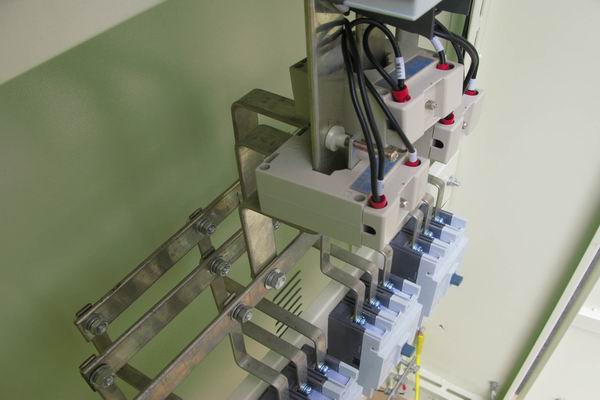 配电柜-应急照明配电柜使用对工作人员的具